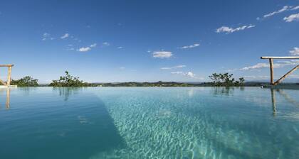Private Villa with hot tub, private pool, WIFI, A/C, sauna, TV, patio, panoramic view, close to Alba