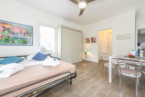 1 bedroom, iron/ironing board, free WiFi, bed sheets