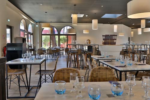 Tägliches Frühstücksbuffet gegen Gebühr