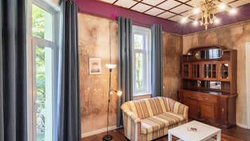 Premium Double Room | Individually decorated, individually furnished, blackout curtains