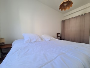 2 bedrooms