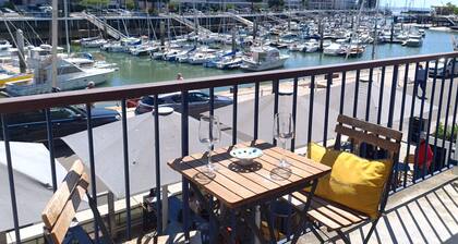 Relaxation and views of the port at Le Pouliguen