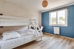 2 bedrooms, free WiFi