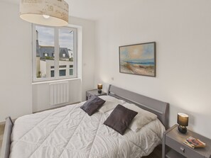 4 soverom, strykejern/-brett og wi-fi (inkludert)