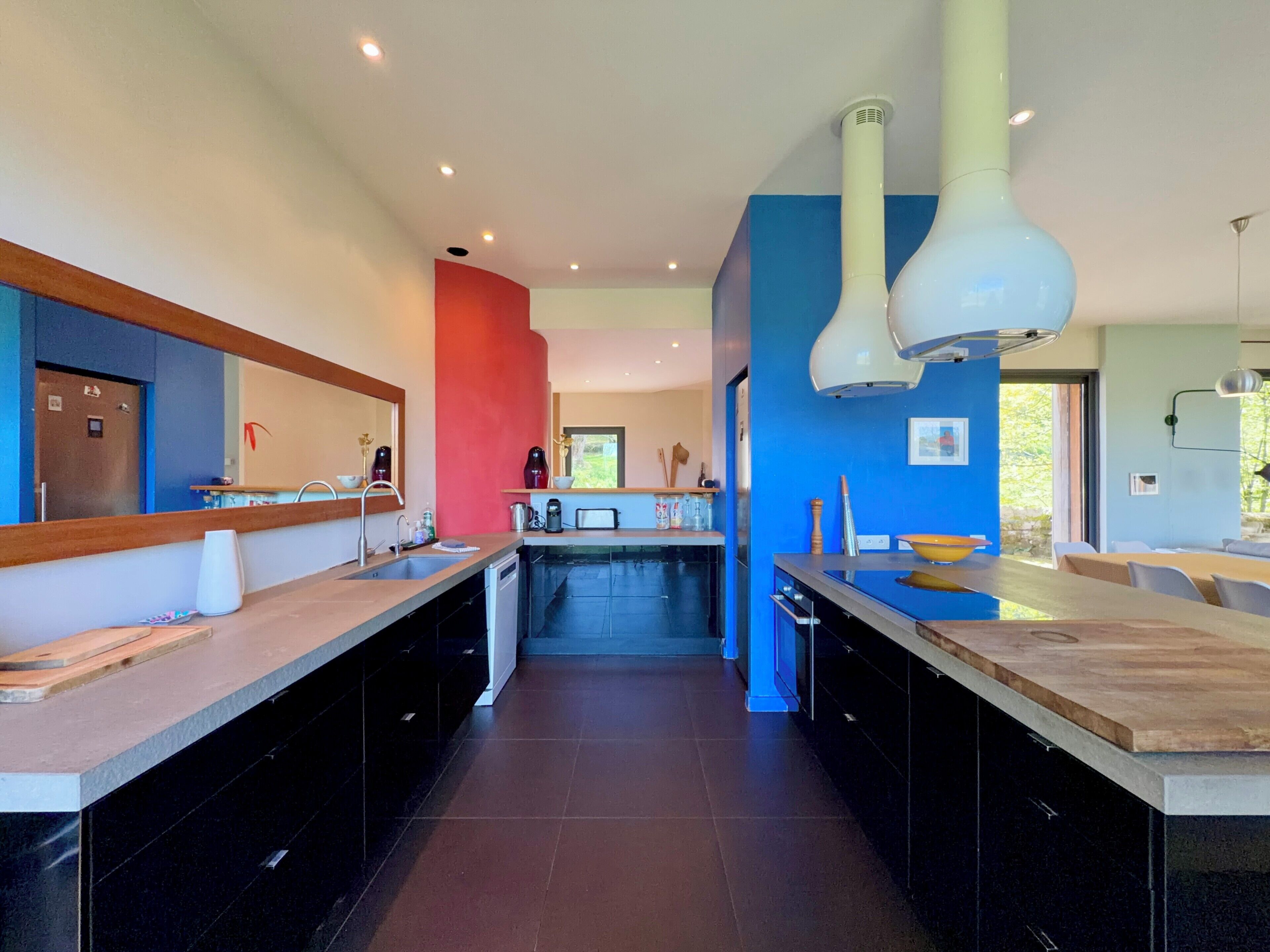 Réfrigérateur, four, plaque de cuisson, lave-vaisselle