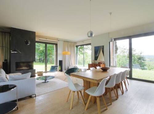 Family villa with swimming pool in Aiguebelette-Le-Lac