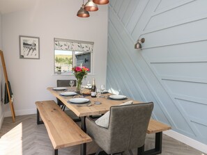 Dining - Rhiwmynach (Aberystwyth)