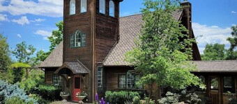 Lovely Farmhouse  Retreat, close to Boulder and Rocky Mountain National Park