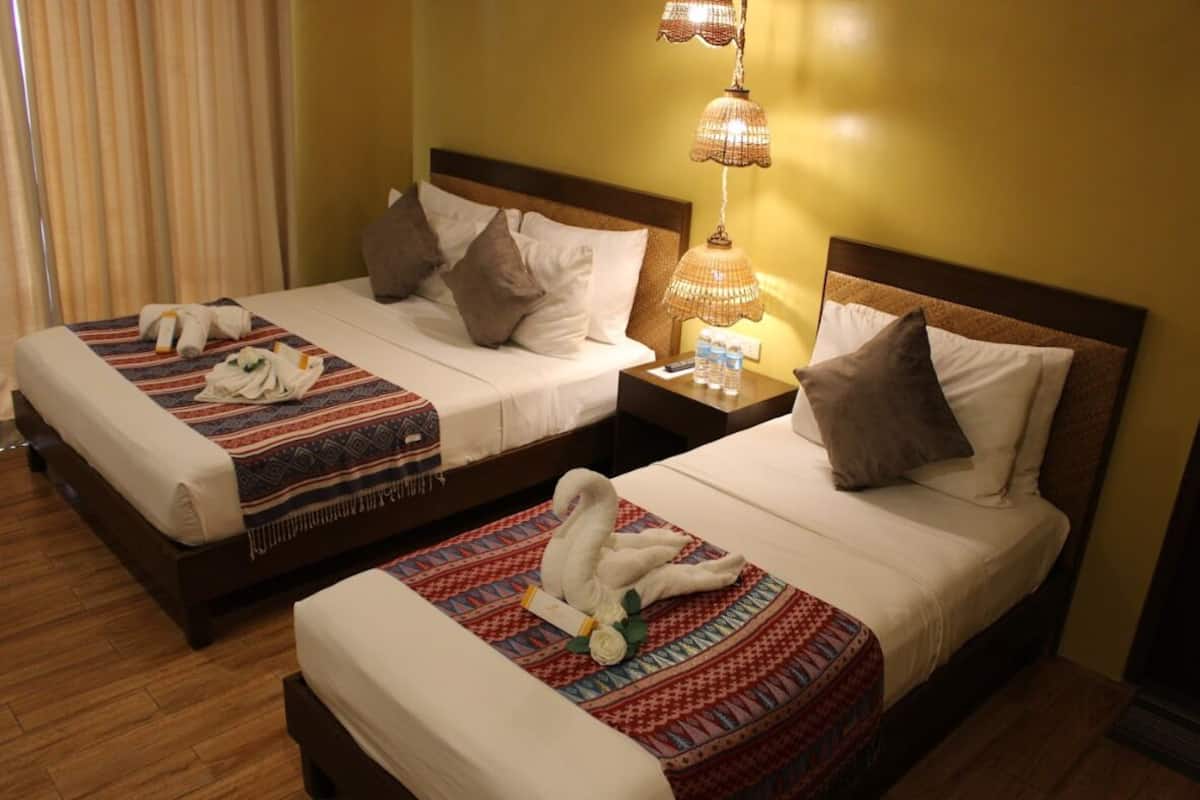Triple Room | 1 bedroom, minibar, desk, laptop workspace