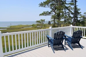 Property grounds - Bay View-WATERFRONT, DOCK, SUNSETS! (Chincoteague)