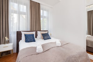Desk, bed sheets