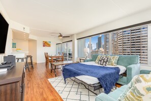 2 bedrooms, iron/ironing board, free WiFi, bed sheets - Ocean & City Views Family-Friends Paradise Retreat at Ilikai Hotel w/Kitchen (Honolulu)