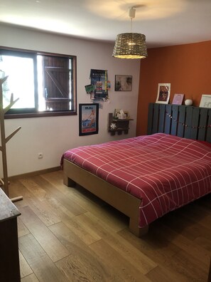 3 bedrooms, WiFi