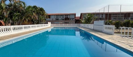 Apartamento Club | Piscina | Una piscina al aire libre