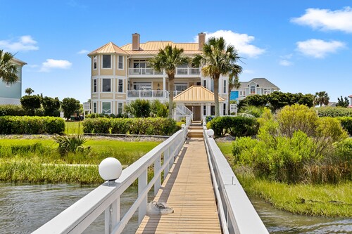 Copper Top #146 Huge Soundfront Home w/ Private Dock, Hot Tub, Community Pool