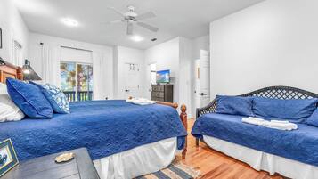 3 chambres, fer et planche à repasser, Wi-Fi gratuit, draps fournis