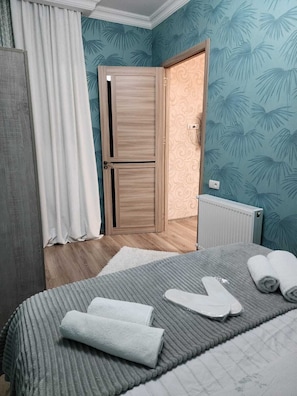 Basic Room, 1 Bedroom, Mountain View | Blackout drapes, soundproofing, iron/ironing board, free WiFi - Hotel Bereka (Mtskheta)