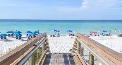 Emerald Escape II - 2BR SPC Beach Walk