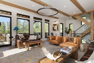 Cabin, 4 Bedrooms | Living area | Smart TV