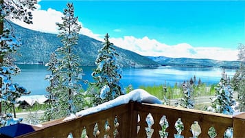 Cabin, 4 Bedrooms | Balcony view