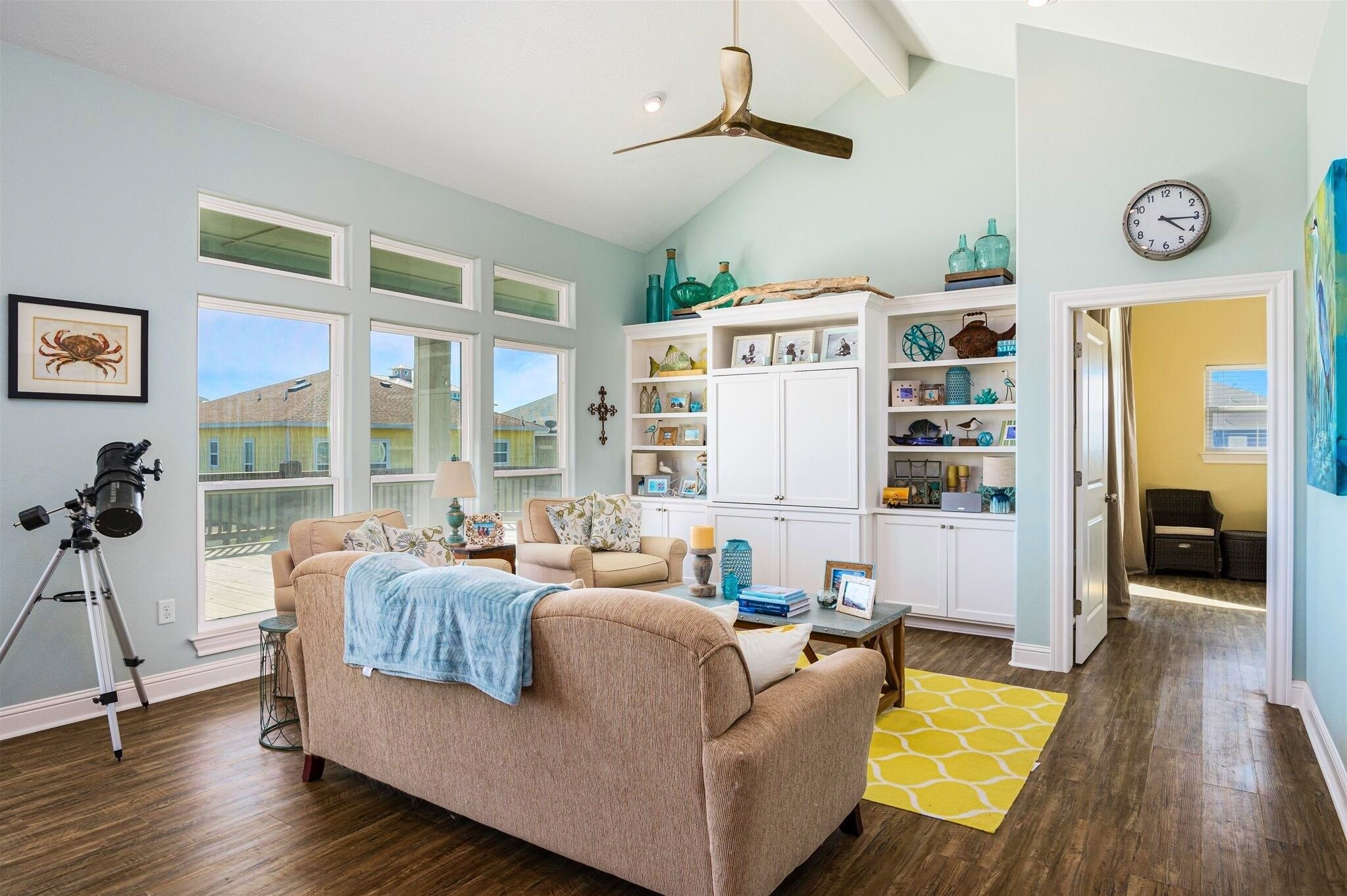 House, 4 Bedrooms | Living area