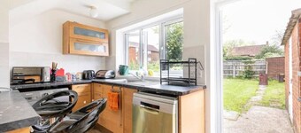 Spacious 3bhk Near Heathrow