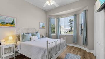 Nhà, 3 phòng ngủ | 3 phòng ngủ, bàn, khu vực làm việc phù hợp cho laptop