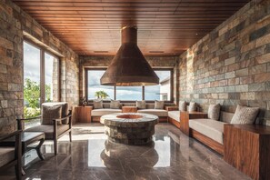 鸡尾酒酒吧、泳池景观、每天营业