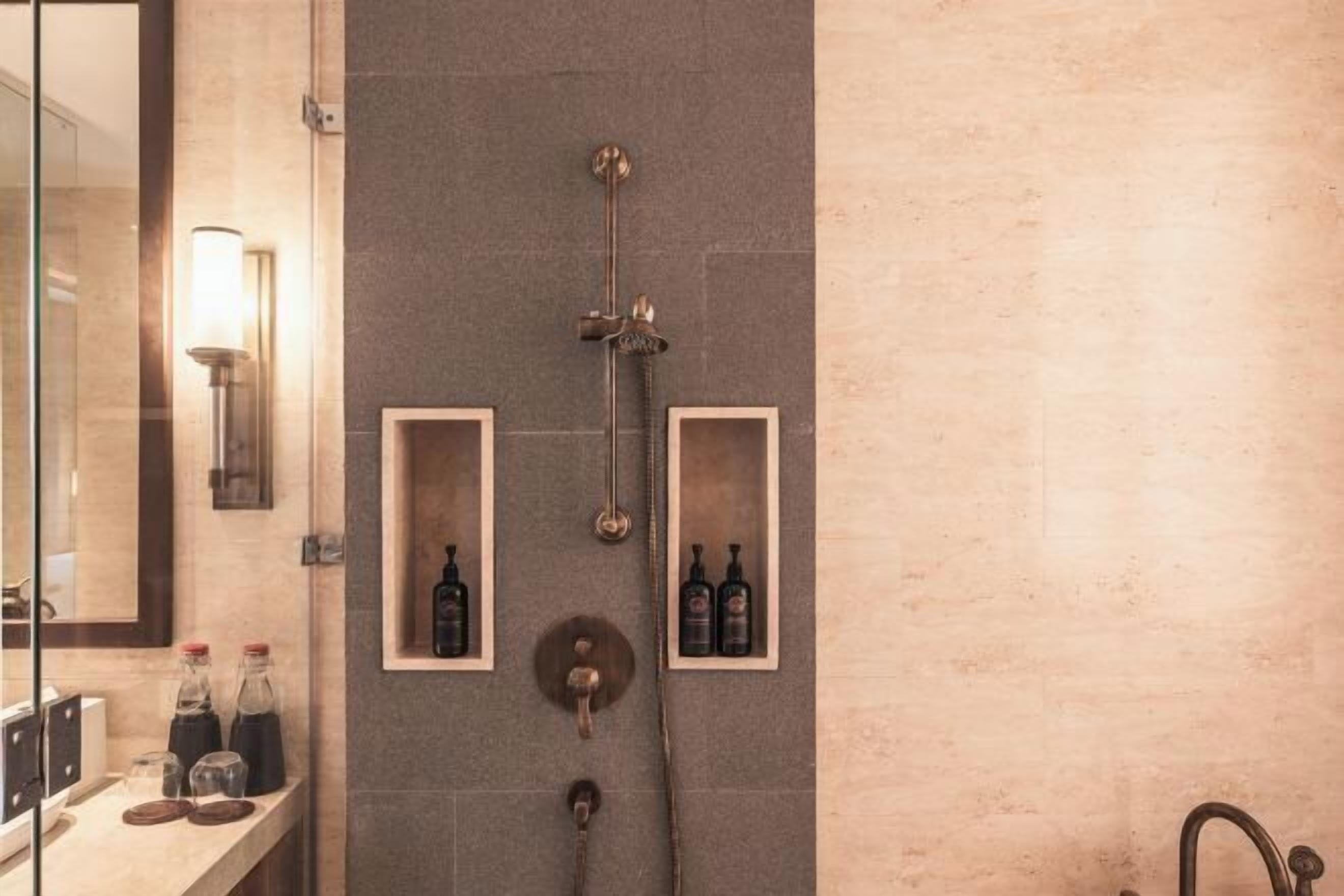 Rainfall showerhead, free toiletries, hair dryer, bathrobes