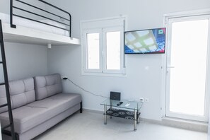 Estudio | Tabla de planchar con plancha y wifi gratis 