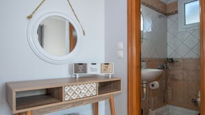 Basic Villa | Bathroom - Casa Estiva (Zakynthos)