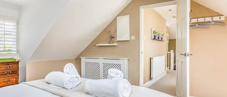 2 chambres, fer et planche Ă repasser, accĂšs au Wi-Fi (inclus)