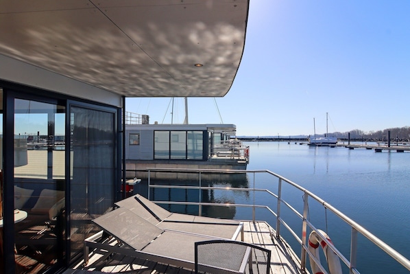 Property grounds - Hausboot in Boltenhagen (Boltenhagen)