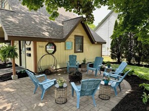 Terrace/patio - Cottage Daze (Clear Lake)