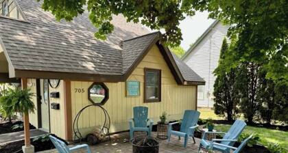 Cottage Daze