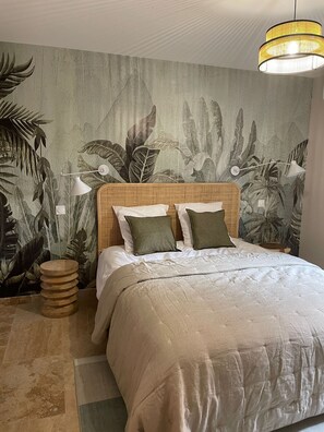 2 bedrooms, iron/ironing board, travel cot, free WiFi