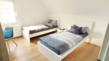 2 bedrooms, WiFi, bed sheets