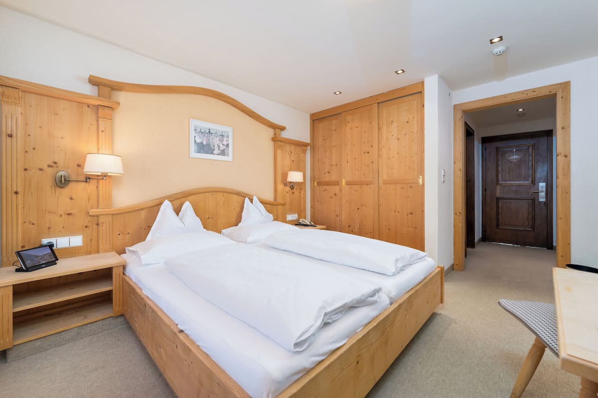 Standard Double Room | In-room safe, blackout drapes, soundproofing, cribs (surcharge)