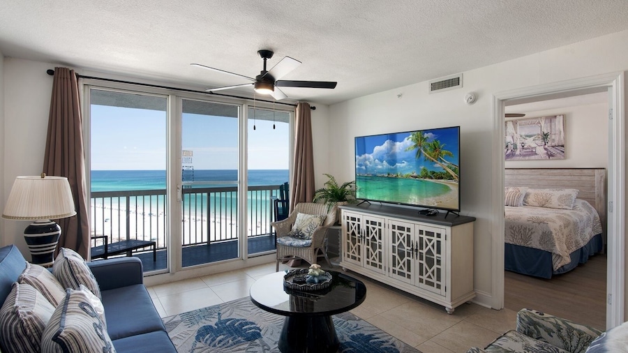 Pelican Beach 1012 2 Bedroom Condo by Pelican Beach Management