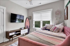 4 Schlafzimmer, Bügeleisen/Bügelbrett, WLAN, Bettwäsche