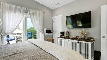 4 habitaciones, tabla de planchar con plancha, wifi y ropa de cama