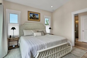 4 chambres, fer et planche à repasser, Wi-Fi, draps fournis