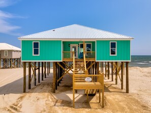 House, 4 Bedrooms | Exterior