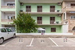 开间 (Tattoo - modern & free parking - SA2() | 外观
