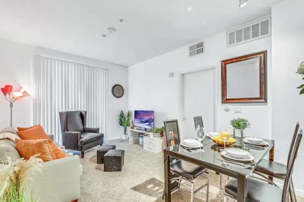 Comfort Apartment | Living area