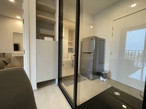 Escent Condo, Central Korat, 1-bed, Pool, Fitness! A Few Steps to Shopping Plaza