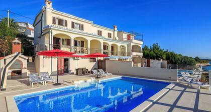 Ante - 6m From the sea - H