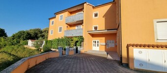 Apartments Mani - Modern