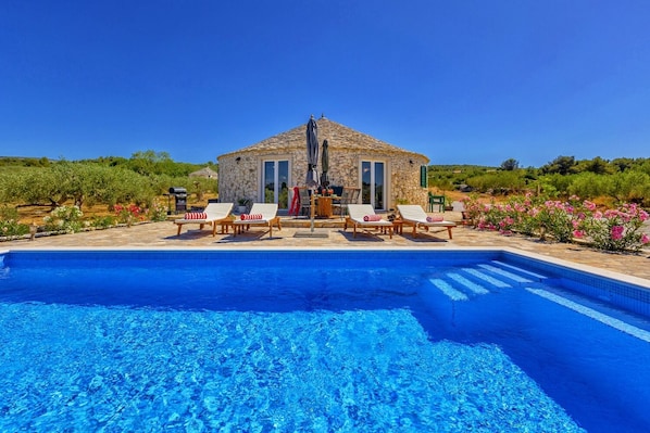 Outdoor pool, a heated pool