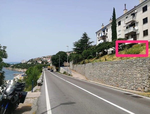 Free self-parking